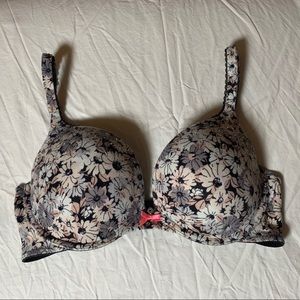 Victoria’s Secret Floral Push-Up Bra